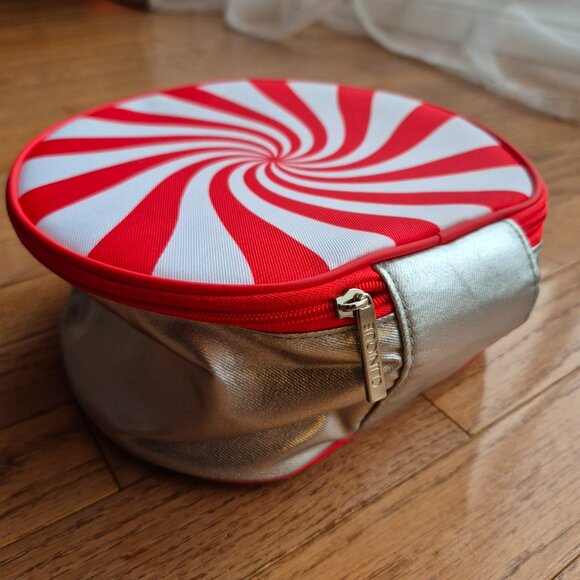 Clinique Candy Swirl Train Case Round Makeup Travel Case - Picture 2 of 11